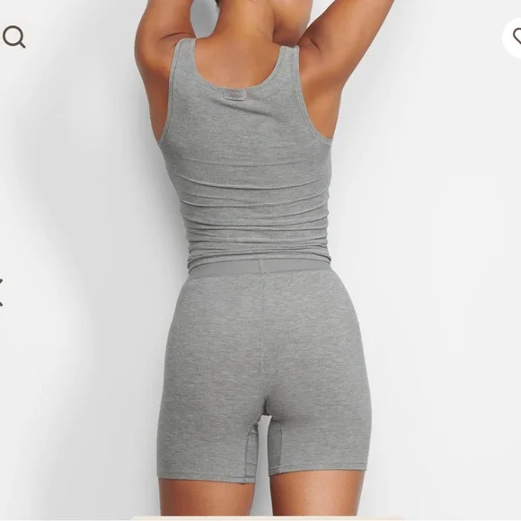 SOLD - SKIMS Women’s Cotton Rib Boxer - NWT (Heather Grey) L - Picture 2 of 3